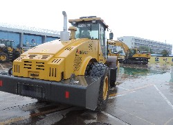Продажа китайского вибрационного катка SDLG LGS822 в Казахстане за 000 $. Фотография 4 Купить дорожный одновальцовый каток SDLG (Китай) в Алматы, модель LGS822, цена DDP: 000 $. Фото 4