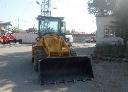 Продажа китайского фронтального погрузчика Foton Lovol FL920-II в Казахстане за 000 $. Фотография 32 Купить фронтальный погрузчик Foton Lovol (Китай) в Алматы, модель FL920-II, цена DDP: 000 $. Фото 32