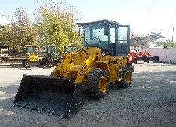 Продажа китайского фронтального погрузчика Foton Lovol FL920-II в Казахстане за 000 $. Фотография 34 Купить фронтальный погрузчик Foton Lovol (Китай) в Алматы, модель FL920-II, цена DDP: 000 $. Фото 34