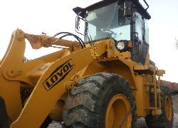 Продажа китайского фронтального погрузчика Foton Lovol FL920-II в Казахстане за 000 $. Фотография 228 Купить фронтальный погрузчик Foton Lovol (Китай) в Алматы, модель FL920-II, цена DDP: 000 $. Фото 228