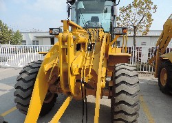 Продажа китайского фронтального погрузчика Foton Lovol FL936E в Казахстане за 000 $. Фотография 19 Купить фронтальный погрузчик Foton Lovol (Китай) в Алматы, модель FL936E, цена DDP: 000 $. Фото 19