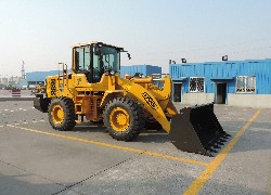 Продажа китайского фронтального погрузчика Foton Lovol FL936E в Казахстане за 000 $. Фотография 68 Купить фронтальный погрузчик Foton Lovol (Китай) в Алматы, модель FL936E, цена DDP: 000 $. Фото 68