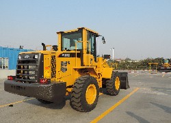 Продажа китайского фронтального погрузчика Foton Lovol FL936E в Казахстане за 000 $. Фотография 69 Купить фронтальный погрузчик Foton Lovol (Китай) в Алматы, модель FL936E, цена DDP: 000 $. Фото 69