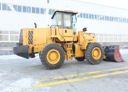 Продажа китайского фронтального погрузчика Foton Lovol FL936E в Казахстане за 000 $. Фотография 73 Купить фронтальный погрузчик Foton Lovol (Китай) в Алматы, модель FL936E, цена DDP: 000 $. Фото 73