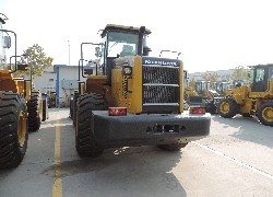 Продажа китайского фронтального погрузчика Foton Lovol FL958G-II в Казахстане за 000 $. Фотография 1 Купить фронтальный погрузчик Foton Lovol (Китай) в Алматы, модель FL958G-II, цена DDP: 000 $. Фото 1