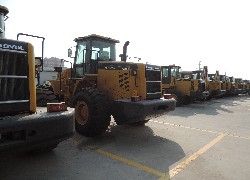 Продажа китайского фронтального погрузчика Foton Lovol FL958G-II в Казахстане за 000 $. Фотография 4 Купить фронтальный погрузчик Foton Lovol (Китай) в Алматы, модель FL958G-II, цена DDP: 000 $. Фото 4