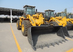 Продажа китайского фронтального погрузчика Foton Lovol FL958G-II в Казахстане за 000 $. Фотография 20 Купить фронтальный погрузчик Foton Lovol (Китай) в Алматы, модель FL958G-II, цена DDP: 000 $. Фото 20