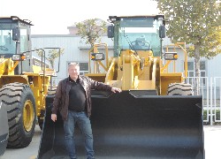 Продажа китайского фронтального погрузчика Foton Lovol FL958G-II в Казахстане за 000 $. Фотография 27 Купить фронтальный погрузчик Foton Lovol (Китай) в Алматы, модель FL958G-II, цена DDP: 000 $. Фото 27