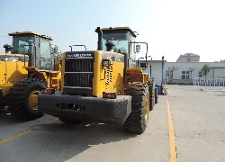 Продажа китайского фронтального погрузчика Foton Lovol FL958G-II в Казахстане за 000 $. Фотография 31 Купить фронтальный погрузчик Foton Lovol (Китай) в Алматы, модель FL958G-II, цена DDP: 000 $. Фото 31