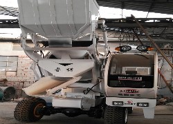 Купить автобетоносмеситель с самозагрузкой LUZUN (Китай) в Алматы, модель JBC 2.0, цена DDP: 000 $. Фото 1