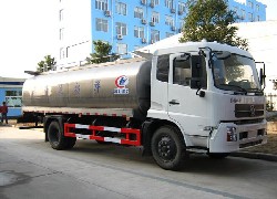 Продажа китайского молоковоза Dongfeng 10 м³ в Казахстане за 000 $. Фотография 1 Купить автоцистерну, молоковоз с термосом, Dongfeng (Китай) в Алматы, модель 10 м³, цена DDP: 000 $. Фото 1