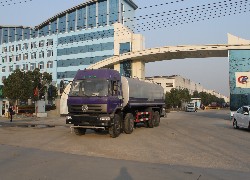 Продажа автоцистерны, водовоза CLW Dongfeng (DFAC), 30 м³ с поливомоечным оборудованием, Китай в Казахстане, цена: 000 $.