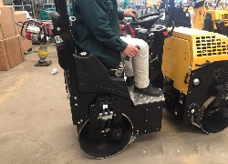 Продажа немецкого двух вальцового асфальтного тандемного катка HAMM ST1300 в Казахстане за 000 $. Фотография 1 Купить каток HAMM (Германия) в Алматы, модель ST1300, цена DDP: 000 $. Фото 1