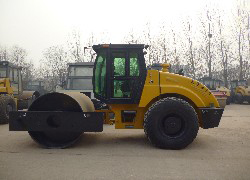 Продажа китайского вибрационного катка LUTONG LT216B в Казахстане за 000 $. Фотография 2 Купить дорожный одновальцовый каток LUTONG (Китай) в Алматы, модель LT216B, цена DDP: 000 $. Фото 2