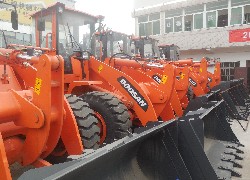 Продажа фронтального погрузчика DOOSAN, Китай в Казахстане. В наличии (г. Алматы)