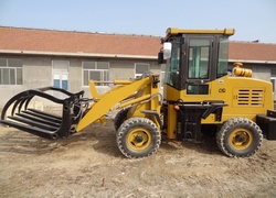 Захват для сена для фронтального погрузчика HERACLES, H580. Цена: 2000 $. Продажа в Казахстане