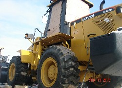 Купить фронтальный погрузчик Foton Lovol (Китай) в Алматы, модель FL935E, цена DDP: 000 $. Фото 15