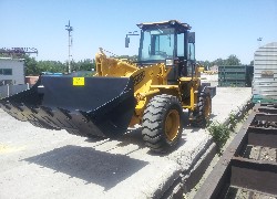 Купить фронтальный погрузчик Foton Lovol (Китай) в Алматы, модель FL935E, цена DDP: 000 $. Фото 69