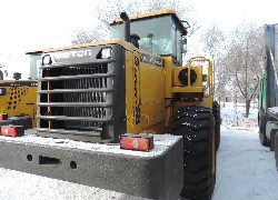 Купить фронтальный погрузчик Foton Lovol (Китай) в Алматы, модель FL955F-II, цена DDP: 000 $. Фото 25