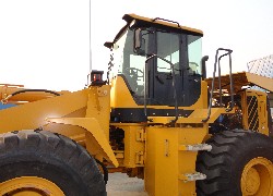 Купить фронтальный погрузчик Foton Lovol (Китай) в Алматы, модель FL955F-II, цена DDP: 000 $. Фото 34