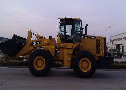 Купить фронтальный погрузчик Foton Lovol (Китай) в Алматы, модель FL955F-II, цена DDP: 000 $. Фото 55