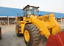 Купить фронтальный погрузчик Foton Lovol (Китай) в Алматы, модель FL955F-II, цена DDP: 000 $. Фото 67