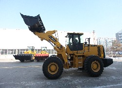 Купить фронтальный погрузчик Foton Lovol (Китай) в Алматы, модель FL956F-II, цена DDP: 000 $. Фото 11