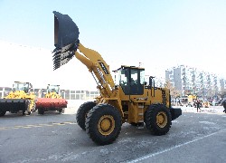 Купить фронтальный погрузчик Foton Lovol (Китай) в Алматы, модель FL956F-II, цена DDP: 000 $. Фото 18