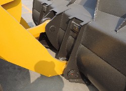 Купить фронтальный погрузчик Foton Lovol (Китай) в Алматы, модель FL956F-II, цена DDP: 000 $. Фото 23