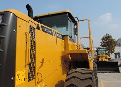 Купить фронтальный погрузчик Foton Lovol (Китай) в Алматы, модель FL956F-II, цена DDP: 000 $. Фото 42