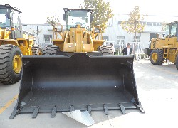 Купить фронтальный погрузчик Foton Lovol (Китай) в Алматы, модель FL956F-II, цена DDP: 000 $. Фото 54