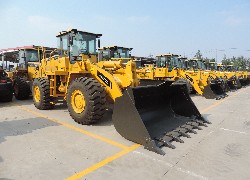 Купить фронтальный погрузчик Foton Lovol (Китай) в Алматы, модель FL966F-II, цена DDP: 000 $. Фото 14