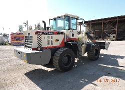 Продажа китайского фронтального погрузчика RONGWEI, ZL942 в Казахстане за 000 $. Фотография 42 Купить фронтальный погрузчик RONGWEI (Китай) в Алматы, модель ZL942, цена DDP: 000 $. Фото 42