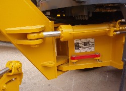 Купить грейдер Foton Lovol (Китай) в Алматы, модель FPY180C, цена DDP: 000 $. Фото 4