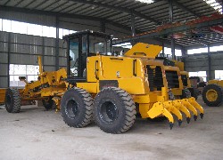 Купить грейдер Foton Lovol (Китай) в Алматы, модель FPY220C, цена DDP: 000 $. Фото 7