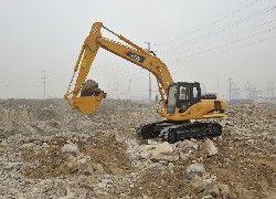 Купить экскаватор Foton Lovol (Китай) в Алматы, модель FR220, цена DDP: 000 $. Фото 1