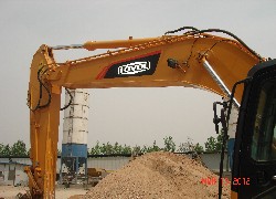 Купить экскаватор Foton Lovol (Китай) в Алматы, модель FR260, цена DDP: 000 $. Фото 11