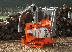 Продажа итальянского измельчителя веток GANDINI, барабанного типа в Казахстане за 000 $. Фотография 7 Купить измельчитель веток GANDINI, барабанного типа в Алматы, цена: 000 $, рассрочка - 6 месяцев. Фото 7