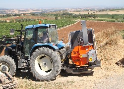 Продажа итальянского измельчителя веток GANDINI, барабанного типа в Казахстане за 000 $. Фотография 12 Купить измельчитель веток GANDINI, барабанного типа в Алматы, цена: 000 $, рассрочка - 6 месяцев. Фото 12