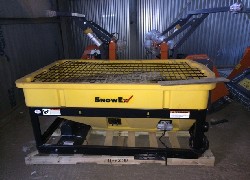 Продажа американского пескоразбрасывательа SnowEX, модель для установки в кузов в Казахстане за 000 $. Фотография 6 Купить пескоразбрасыватель SnowEX, модель для установки в кузов в Алматы, цена: 000 $, рассрочка - 6 месяцев. Фото 6