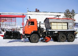 Продажа пескоразбрасывателя SnowService, SPR9000, Италия на шасси КАМАЗ 65115 в Казахстане, цена: 000 $. В наличии (г. Алматы)