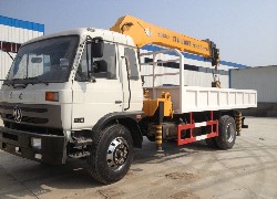 Продажа манипулятора на шасси DongFeng, 6,3т 2 оси, Китай в Казахстане, цена: 000 $.