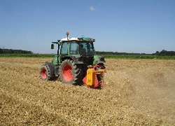 Продажа украинского измельчителя соломы в валках в Казахстане за 000 $. Фотография 7 Купить измельчитель соломы в валках MS170 в Алматы, цена: 000 $, рассрочка - 6 месяцев. Фото 7