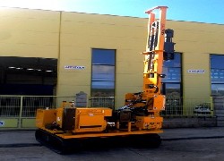 Продажа испанской самоходной сваебойной установки на шасси ArmiVan, модель AI-830, AI-1000 в Казахстане за 000 $. Фотография 6 Купить самоходную сваебойную установку на шасси ArmiVan, модель AI-830, AI-1000 в Алматы, цена: 000 $, рассрочка - 6 месяцев. Фото 6