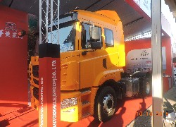 Продажа китайского седельного тягача CAMC HN4140H22C4M4 в Казахстане за 000 $. Фотография 4 Купить седельный тягач CAMC (Китай) в Алматы, модель HN4140H22C4M4, цена DDP: 000 $. Фото 4