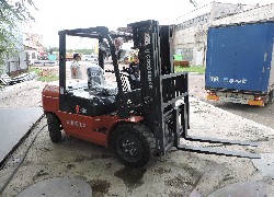 Продажа китайского дизельного вилочного погрузчика (автопогрузчика) Goodsense FD30 в Казахстане за 000 $. Фотография 9 Купить дизельный вилочный погрузчик (автопогрузчик) Goodsense (Китай) в Алматы, модель FD30, цена DDP: 000 $. Фото 9