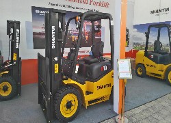 Продажа китайского дизельного вилочного погрузчика (автопогрузчика) Shantui SF30 в Казахстане за 000 $. Фотография 5 Купить дизельный вилочный погрузчик (автопогрузчик) Shantui (Китай) в Алматы, модель SF30, цена DDP: 000 $. Фото 5